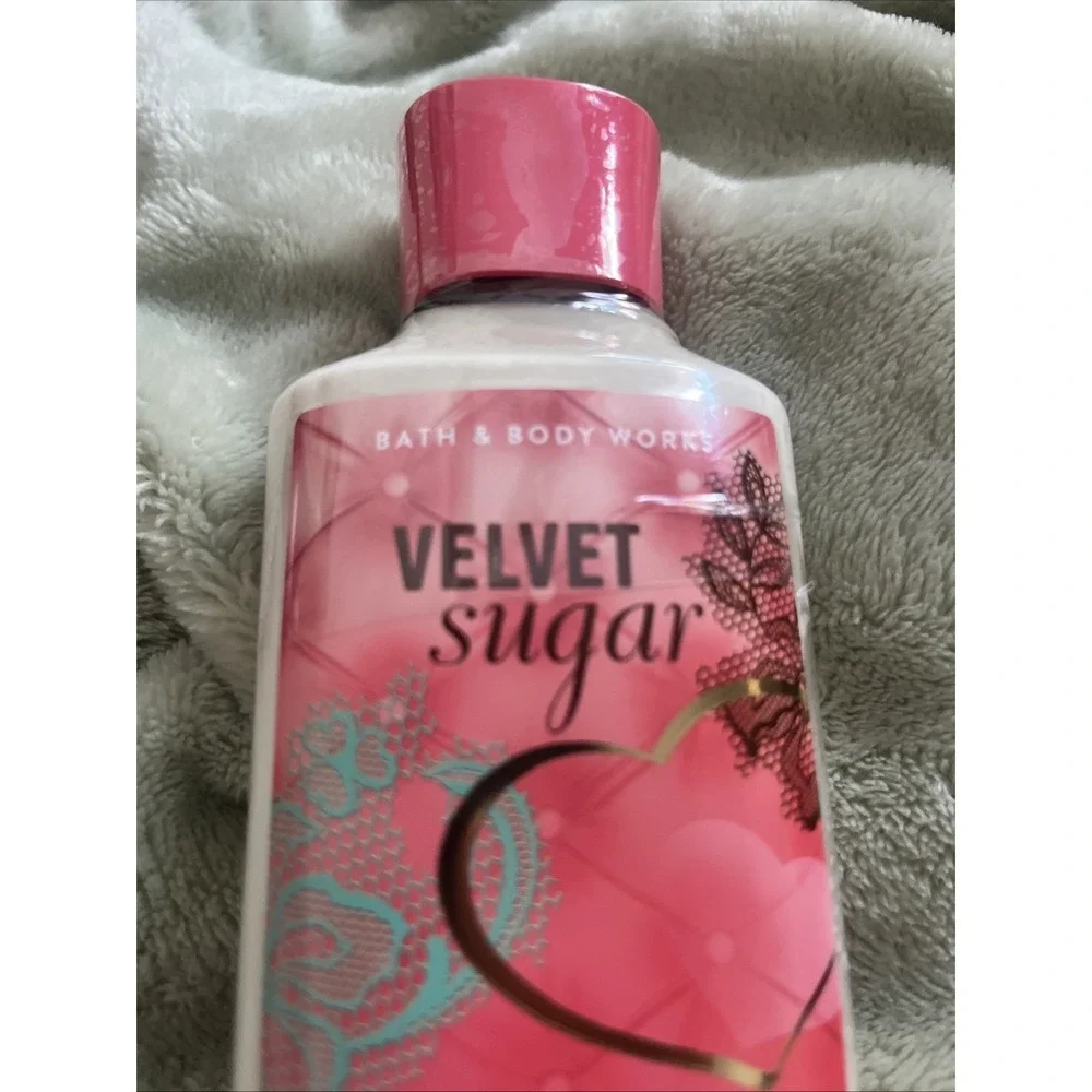 Bath & Body Works Velvet Sugar Body Lotion‎ With Shea Coconut Oil  8 oz NEW